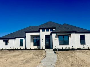 310 Broadmoor Dr, Haslet, TX 76052