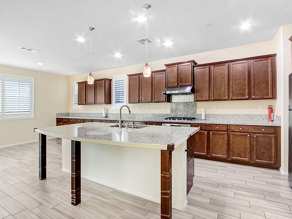 4th image of 15935 Chorus Ln