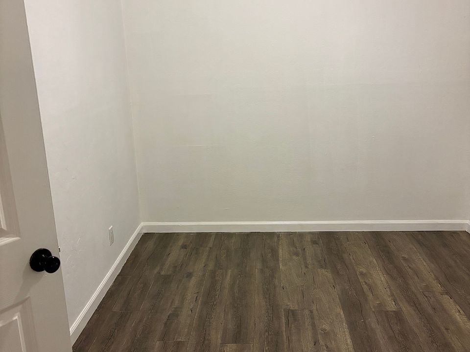2nd image of 2304 Oakmont St APT 3