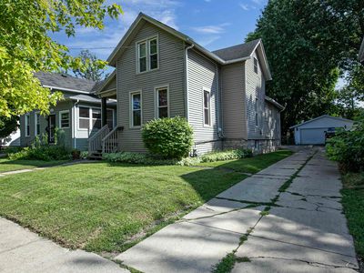 1119 Waugoo Ave, Oshkosh, WI, 54901