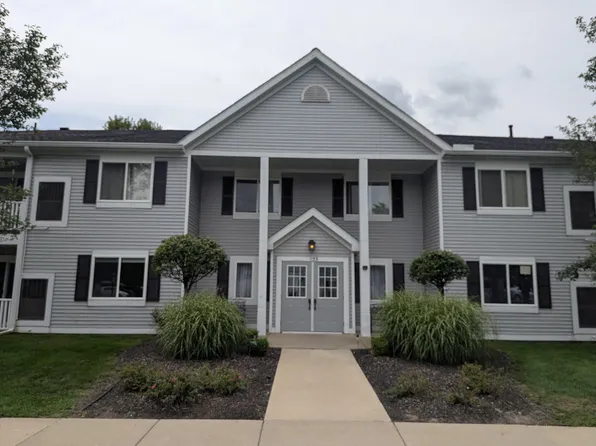 1155 S Lake Dr Unit 45, Novi, MI 48377