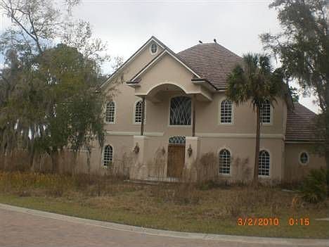 1st image of 912 Shoals Landing Dr