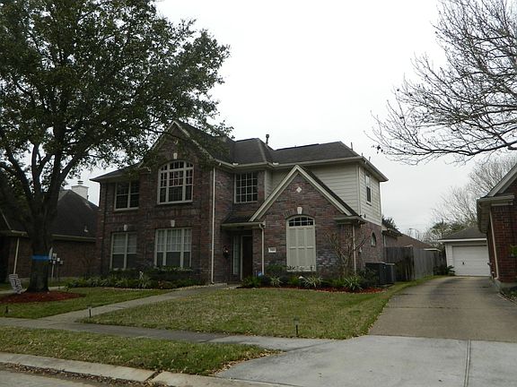 2nd image of 11203 Carriage Lake Dr