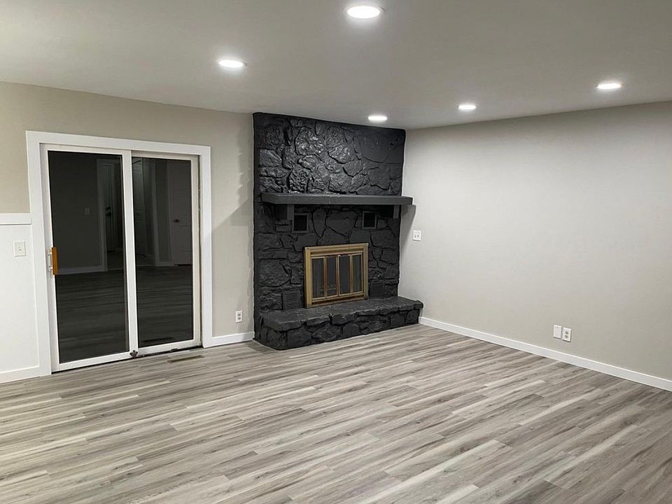 1st image of 2437 S Kings Ave