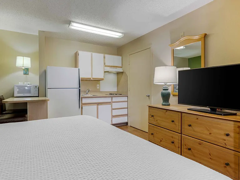 Studio Suite - 1 King Bed