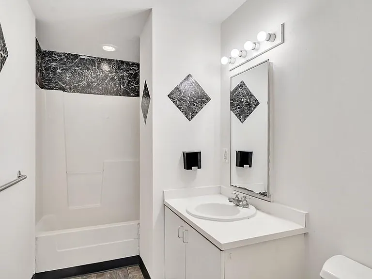 240 Heath St #101 — Photo 13