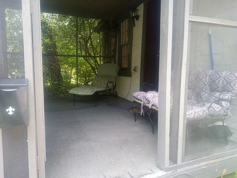 337 W Poplar St #2 — Photo 1