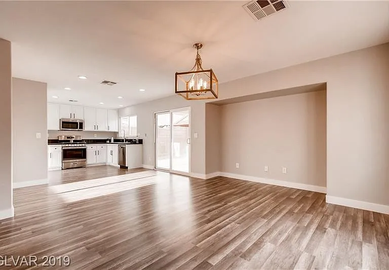 8645 Palomino Ranch St — Photo 16