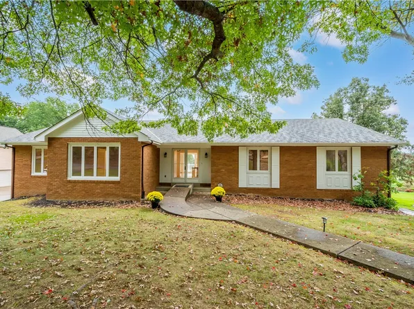 2343 Golfview Dr, Pittsburgh, PA 15241