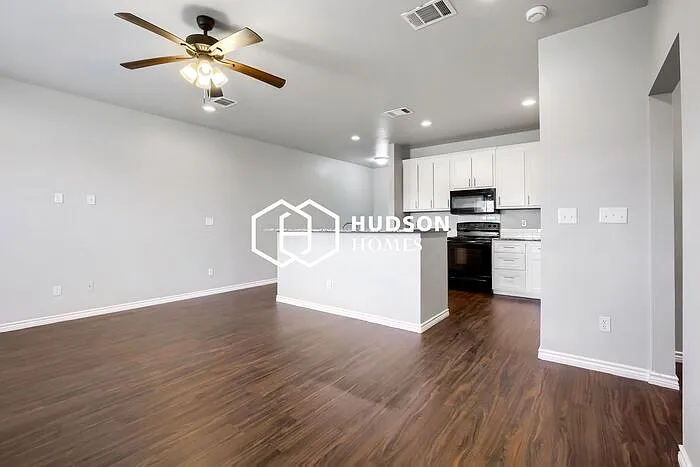 101 Pharm Hills Rd #204 — Photo 3