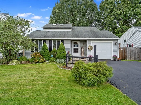 6427 Curwood Dr, East Syracuse, NY 13057