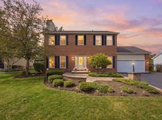 452 Spring Ridge Dr, Crystal Lake, IL 60012