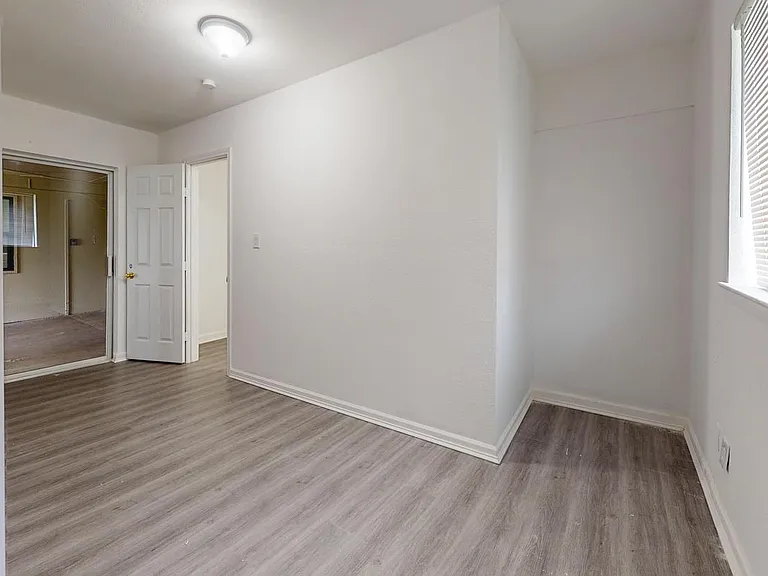 3525 Hacienda Dr — Photo 11