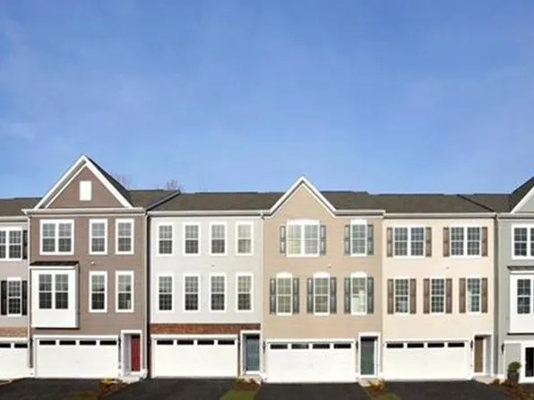 9189 Wyche Knoll Ln, Manassas, VA 20110