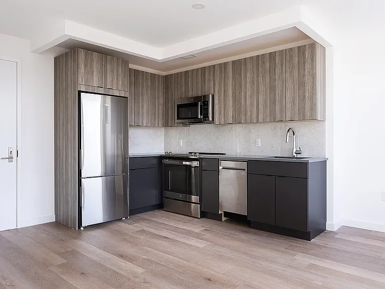 1000 Lorimer St #303 — Photo 1