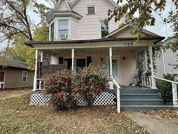 2nd image of 709 E Randolph St