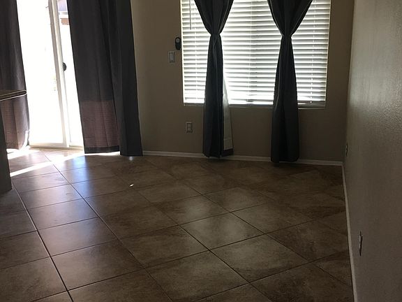 4th image of 10753 W Louise Dr