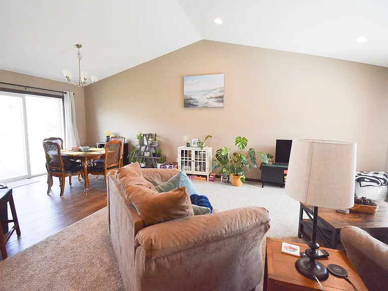 6703 Clarkia Dr NW — Photo 3