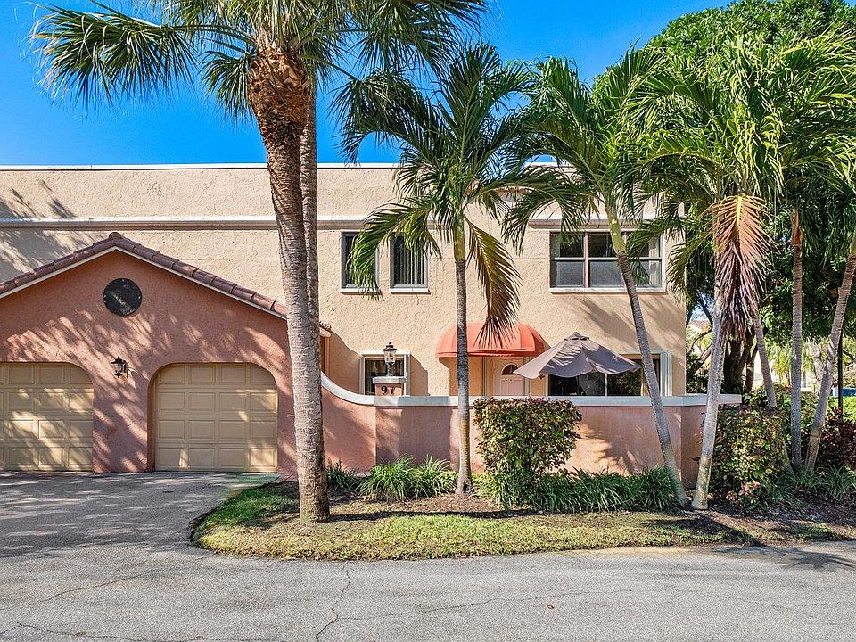 1st image of 91 Uno Lago Dr