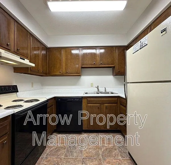 3831 S 46th St #1 — Photo 6
