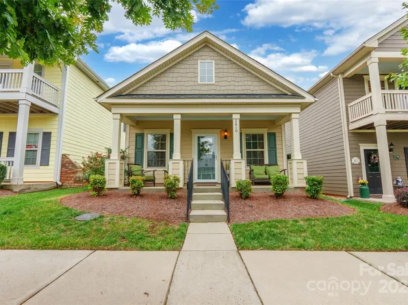 2610 Eight Iron Dr, Denver, NC 28037