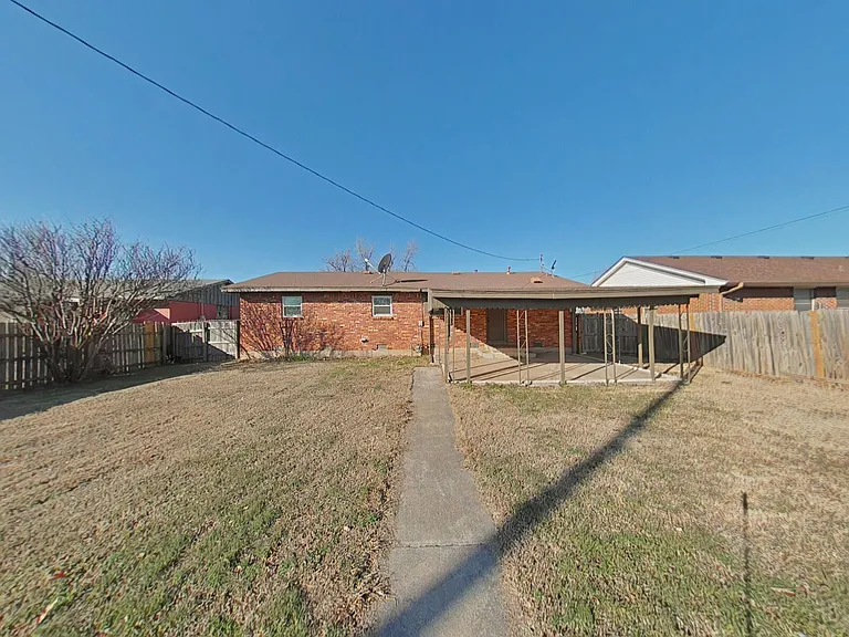1725 NW 48th St — Photo 14
