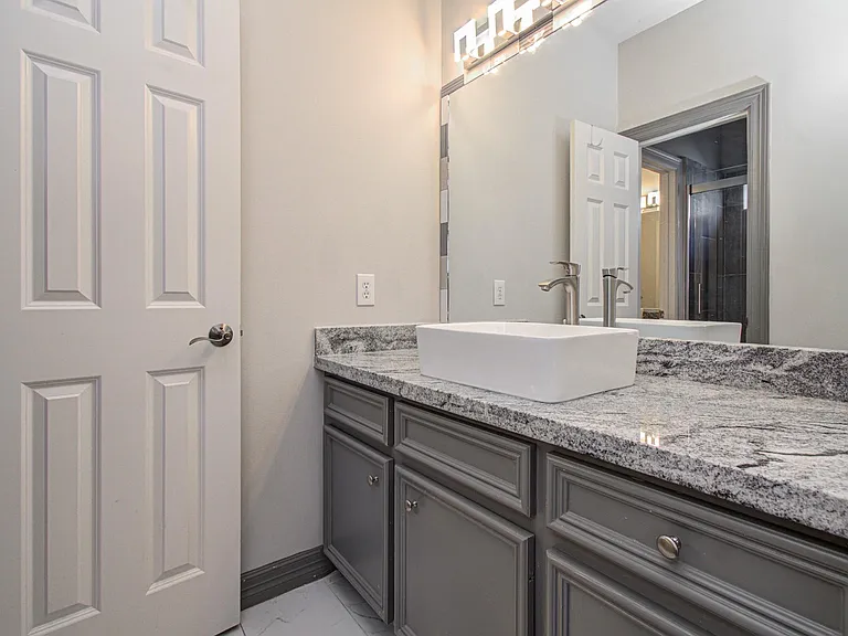 13514 Broadmeadow Ln — Photo 42