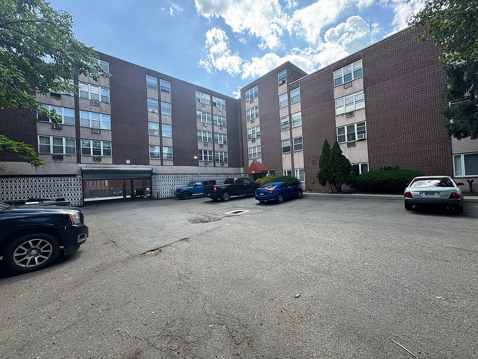 1st image of 887-C01 Asylum Ave #C1