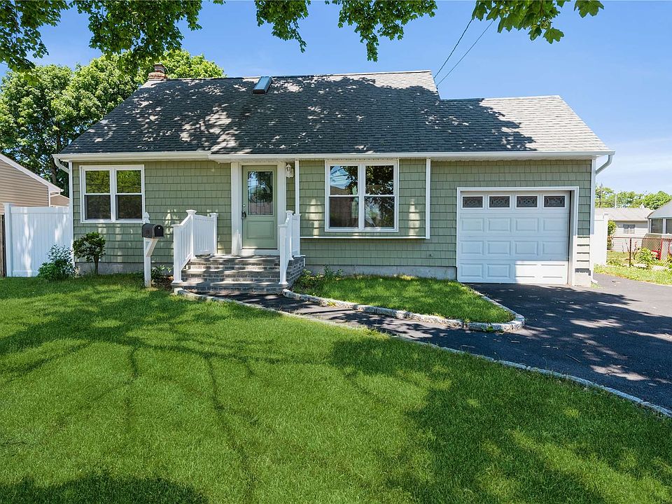 310 39th Street, Lindenhurst, NY 11757 Zillow