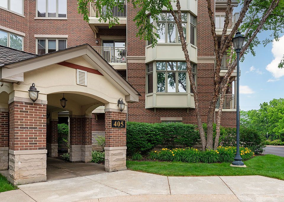 1st image of 405 Village Grn Unit 304