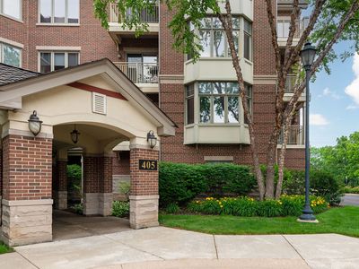 405 Village Grn Unit 304, Lincolnshire, IL, 60069