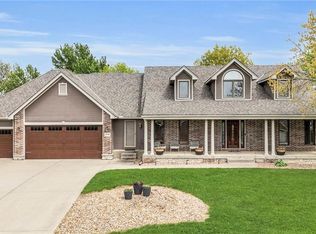 17776 157th St, Basehor, KS 66007