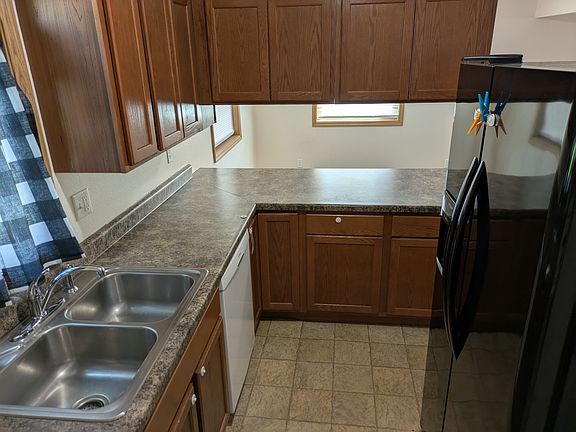 2nd image of 1001-1003 N Dakota Ave #1001