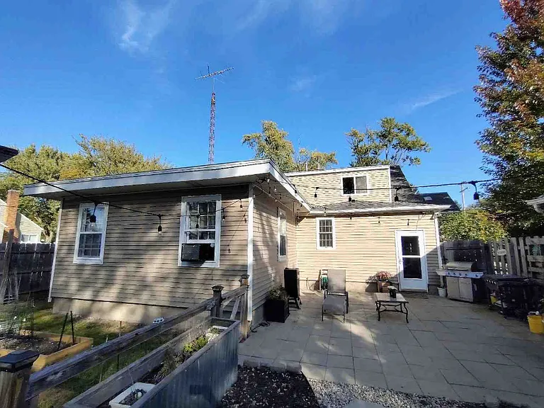 107 N Reinberg Ave — Photo 3