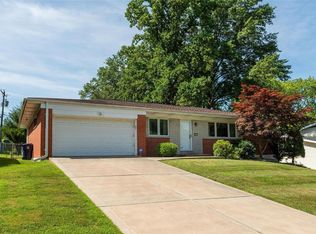 9516 Craigwood Ter, Saint Louis, MO 63126
