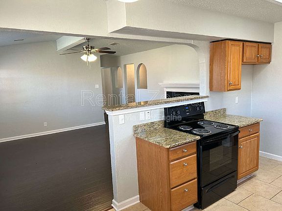 2nd image of 2939 Longmeade Dr
