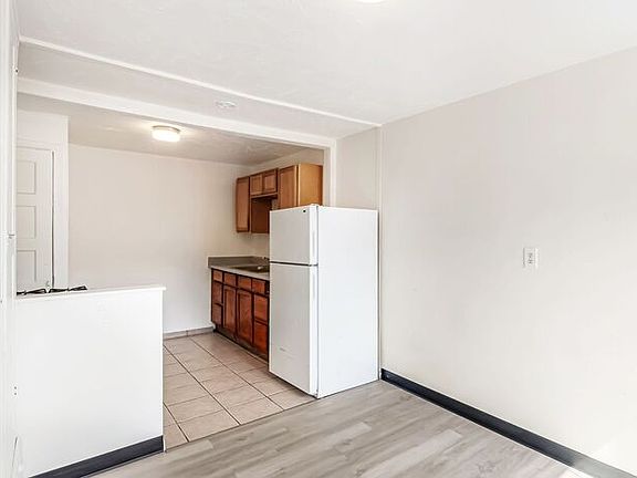 3rd image of 135 S 10th St APT 2