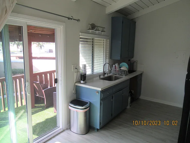 1030 W Macarthur Blvd #154 — Photo 10