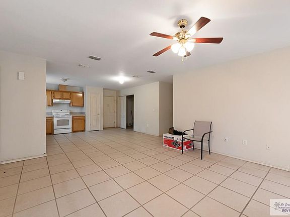 3rd image of 7303 Dario St