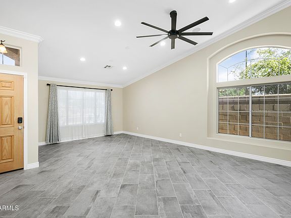 3rd image of 6 N BOULDER Street