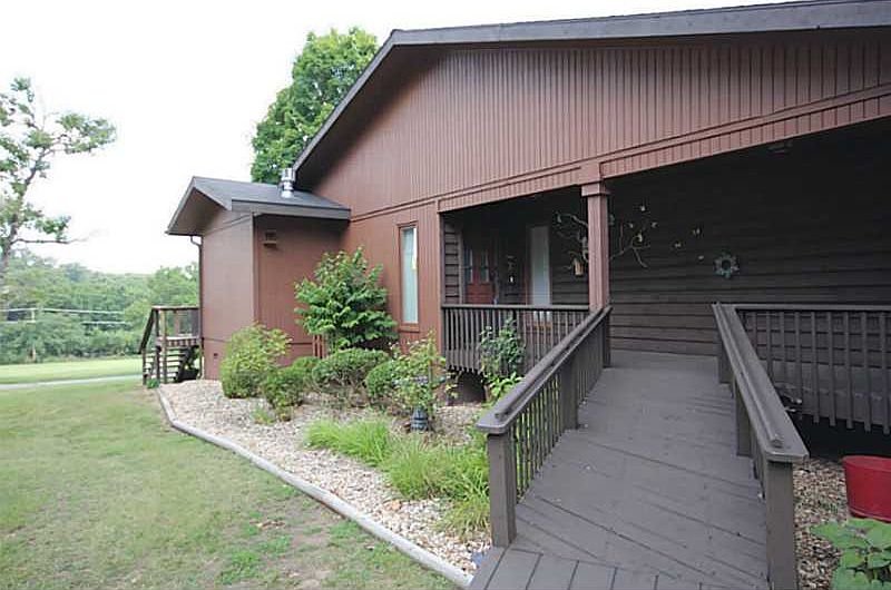 1st image of 52 Melinda Ln