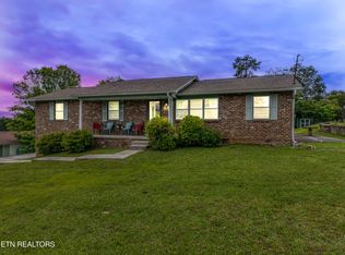 9504 Bob Gray Rd, Knoxville, TN 37923