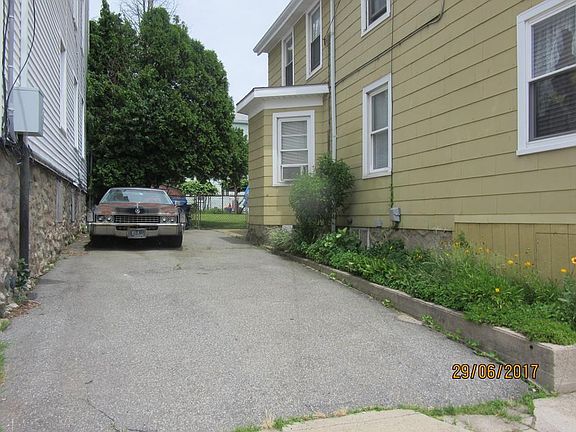 2nd image of 271 Phillips Ave