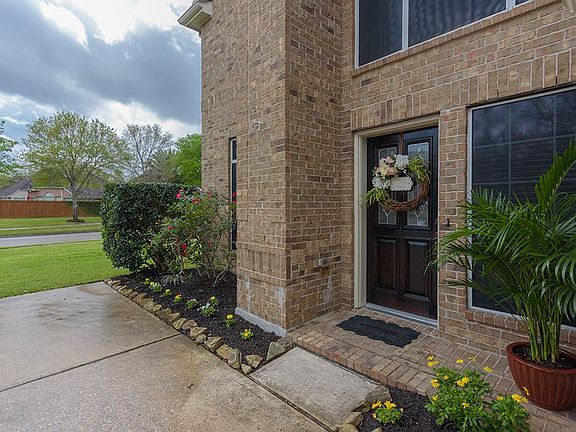 4th image of 2121 Coldwater Bridge Ln