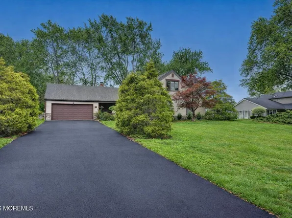 32 Ethan Allen Road, Freehold, NJ 07728