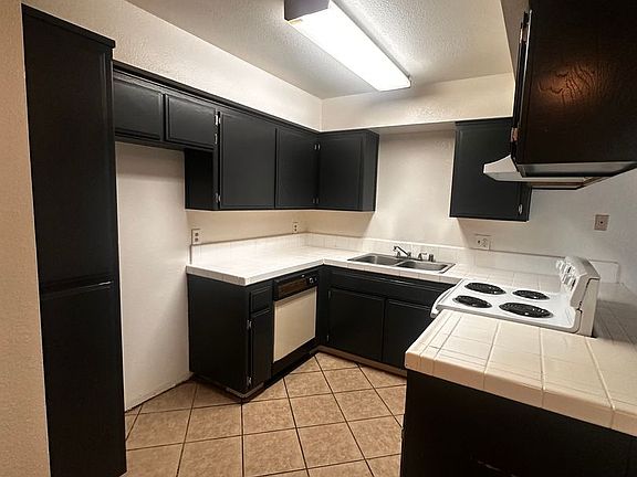 4th image of 4701 Beechwood St APT 119