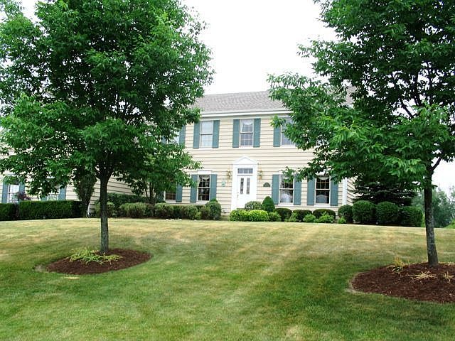 Stunning 5bedroom Colonial