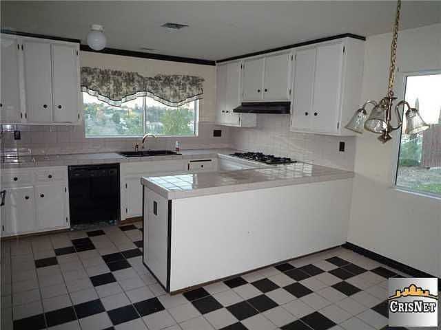 2nd image of 5325 Felice Pl