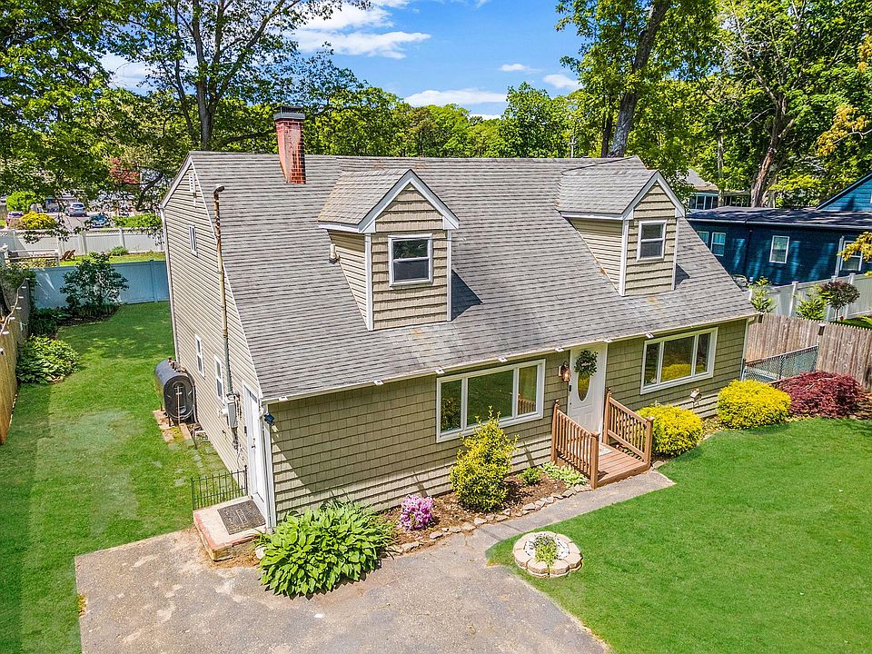 1st image of 218 Beaver Drive
