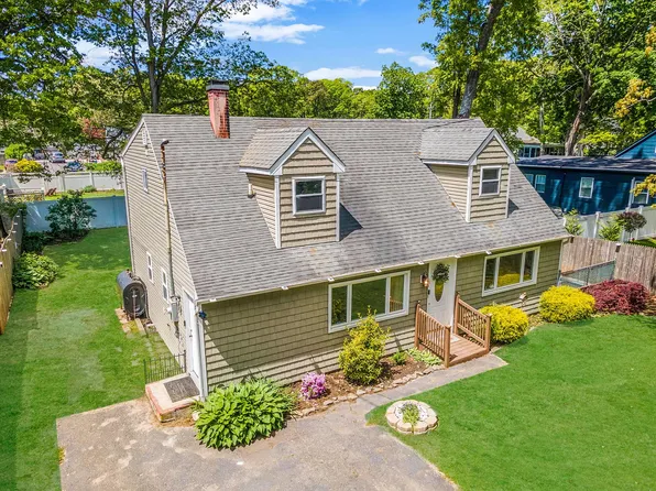 218 Beaver Drive, Mastic Beach, NY 11951